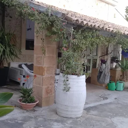 A Lumia Farm stay Noto